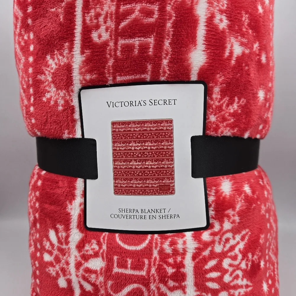 Victoria’s Secret Winter Sherpa Blanket